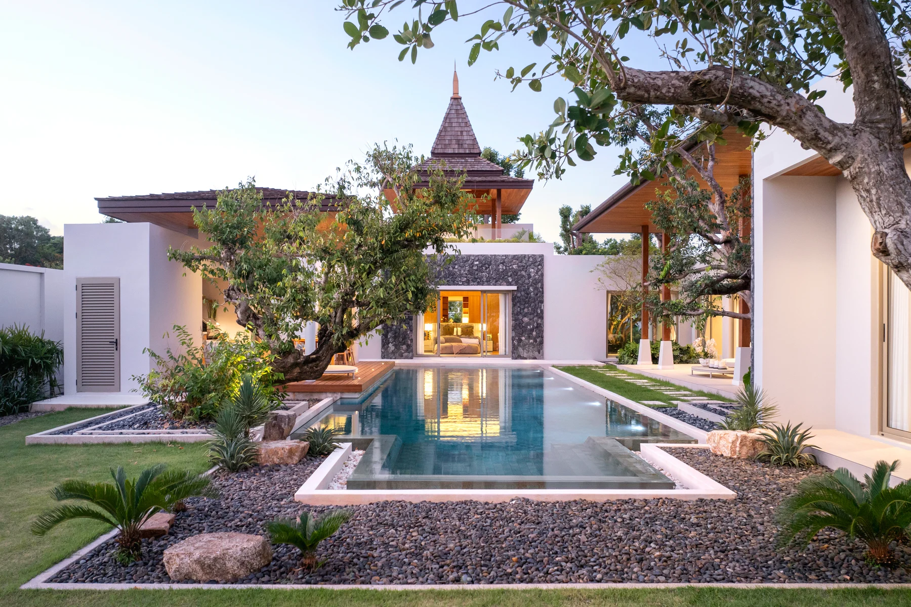 Botanica Grand Avenue · Tropical Balinese