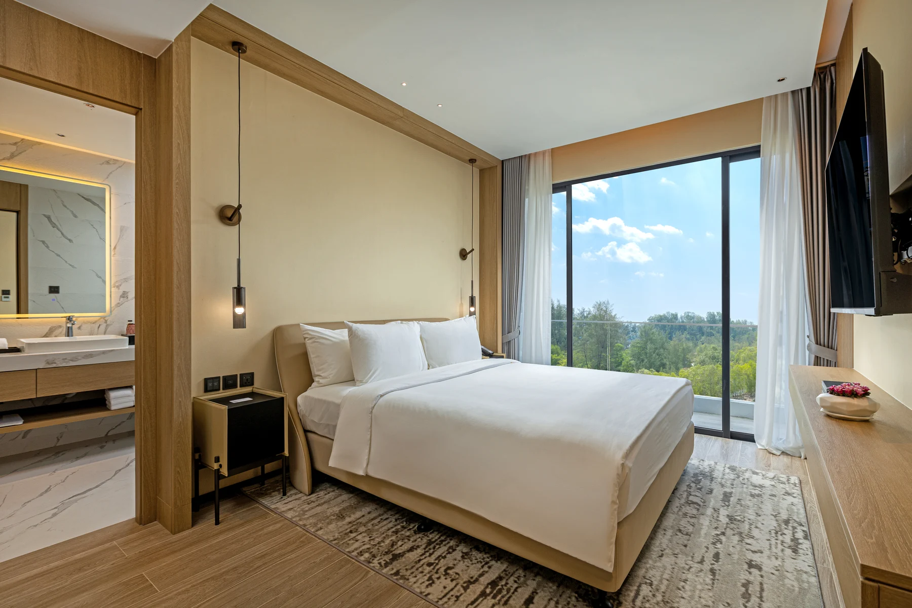 Laya Resort Phuket — Лаян · 350 м до пляжа Лаян